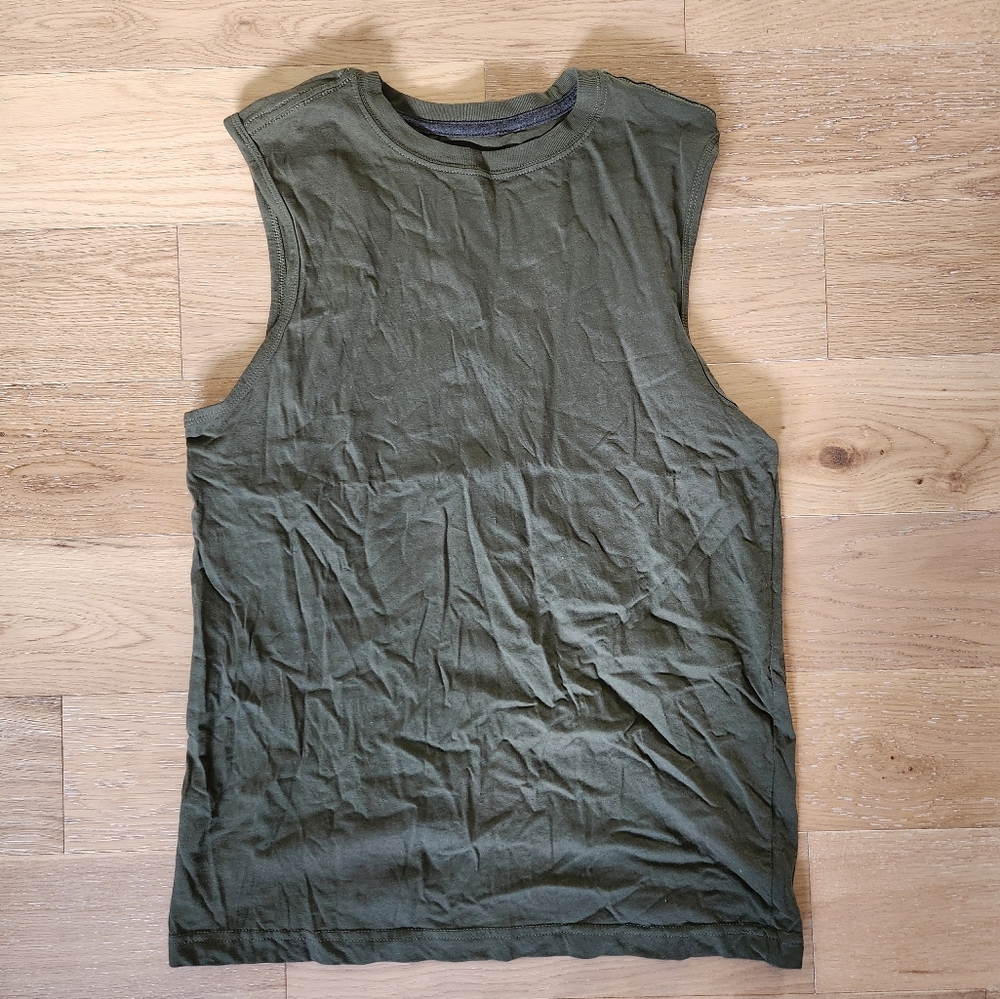 CD SPORT | NWOT Hunter Green tank